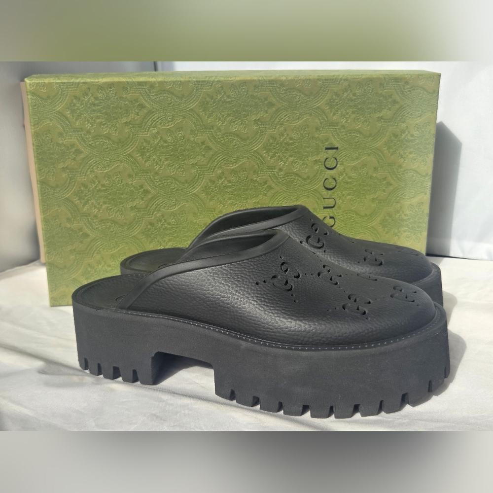 Womens GUCCI Mules
